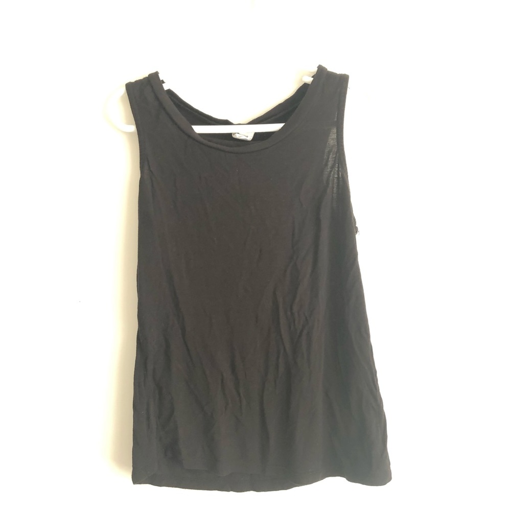 Flowy tank